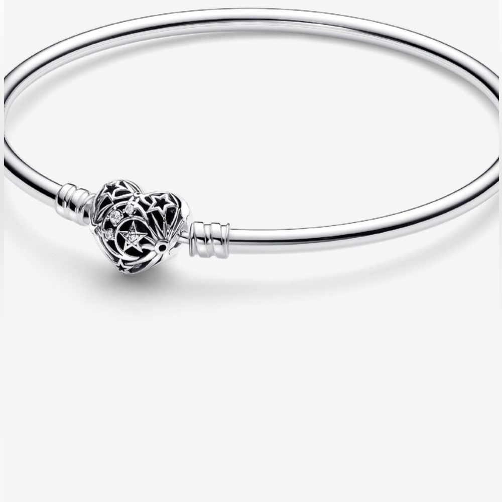 NWOT Pandora Sterling Silver Celestial Heart Bangle